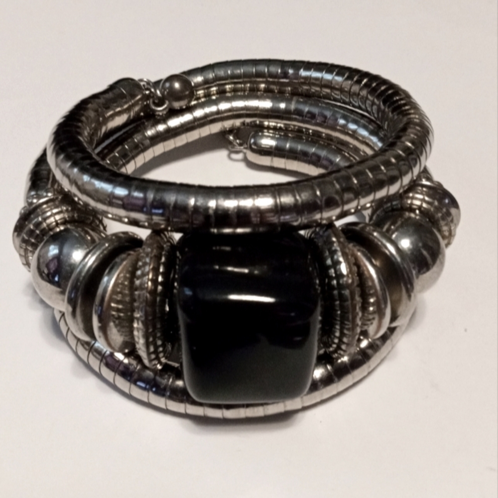 Vintage Bohemian Black Silver Self Adjusting Coil Wrap Around Bracelet